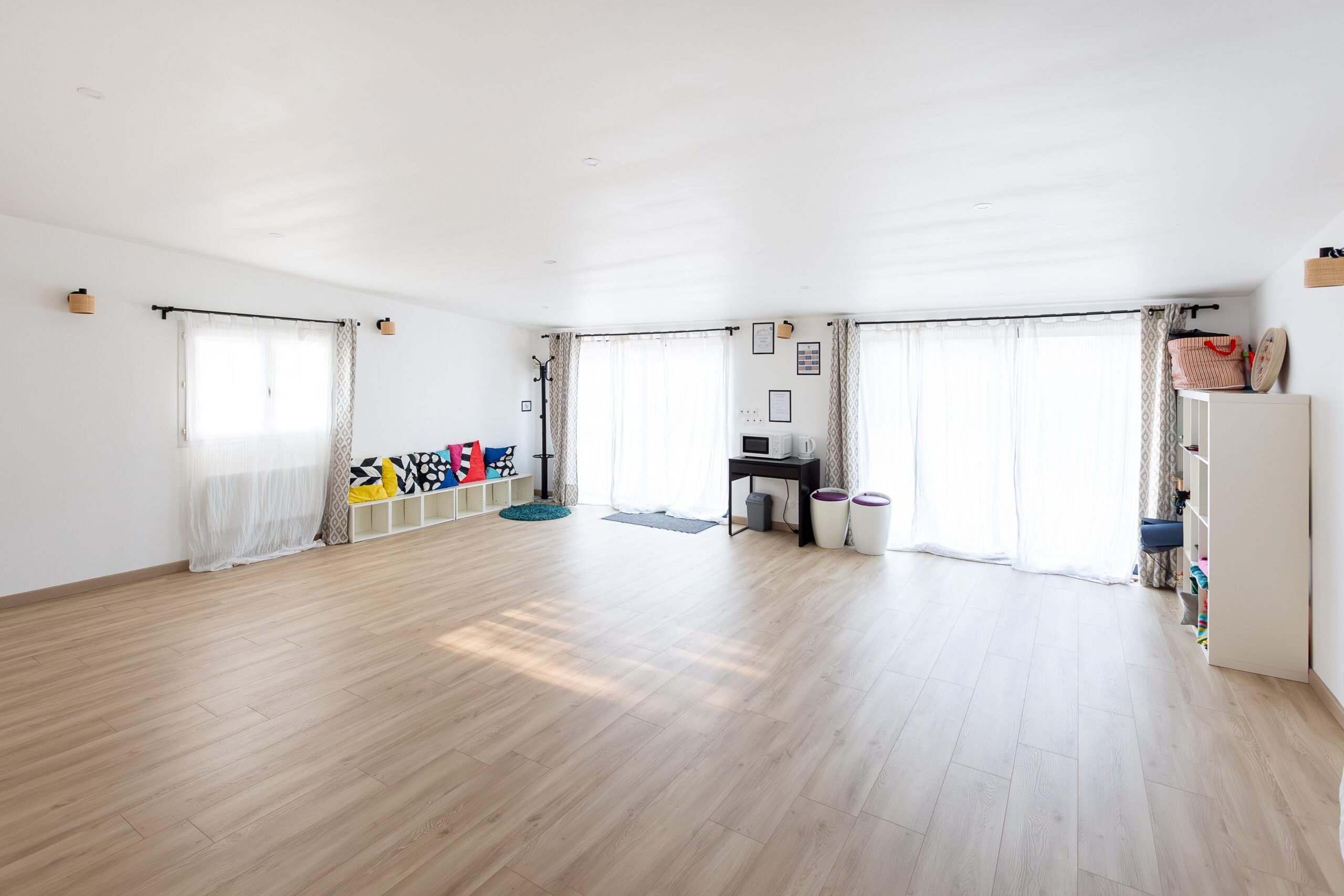 salle sur parquet